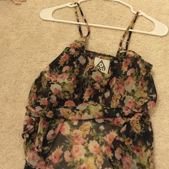 UNIF Wave Tank - Picture 2 of 2